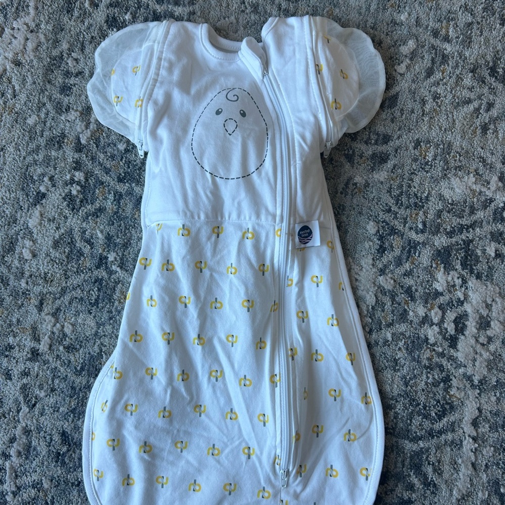 NWOT Nested Bean Sleep Sack size NB